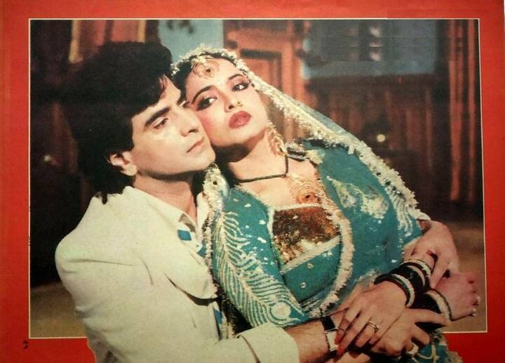 दोनों एक दूसरे के इस कदर करीब आ चुके थे कि रेखा जीतेंद्र से सच्चा प्यार कर बैठीं. लेकिन अचानक कुछ ऐसा हुआ कि दोनों के बीच प्रेम की ये दीवार एक झटके में ढह गई थी.