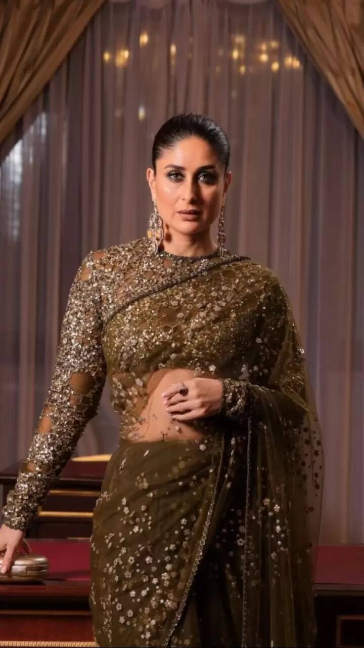 Kareena Kapoor - This full sleeves blouse by Bollywood diva Kareena Kapoor can also become a great option for today's fashion. If you wear it with a net saree like Bebo, you will look very beautiful.