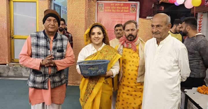 इससे पहले देवेंदर राणा ने 2014 में नेशनल कॉन्फ्रेंस के टिकट पर नगरोटा सीट से जीत हासिल की थी. 2021 में वो बीजेपी में शामिल हो गए थे.