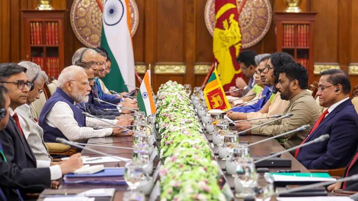 The two leaders held a bilateral meeting in Colombo signing seven Memorandums of Understanding including on defence cooperation. (PTI)