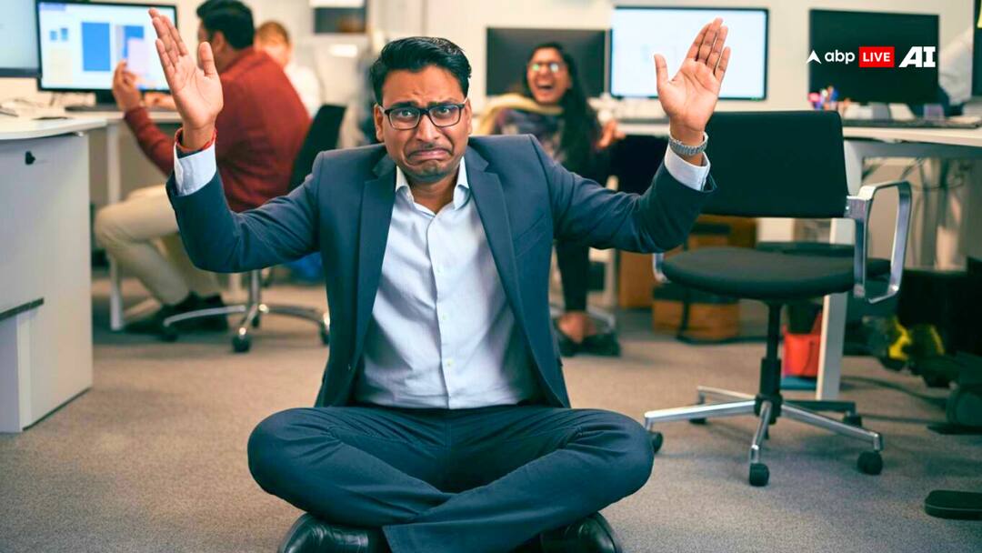 'टारगेट पूरा नहीं करने वाले कर्मचारियों को बनाते हैं कुत्ता', शिकायत करने वाले के खिलाफ ही FIR दर्ज Case filed against the person who accused of harassing for poor performance in the company ANNA 'टारगेट पूरा नहीं करने वाले कर्मचारियों को बनाते हैं कुत्ता', शिकायत करने वाले के खिलाफ ही FIR दर्ज