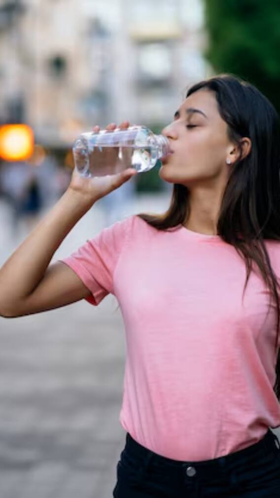 किस वक्त कभी नहीं पीना चाहिए पानी?