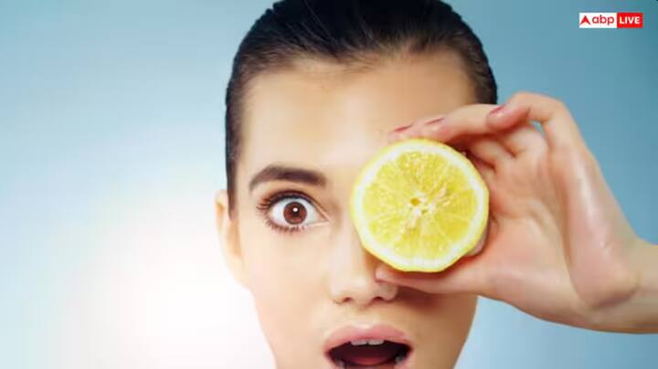ਚਿਹਰੇ 'ਤੇ ਨਿੰਬੂ ਦਾ ਰਸ ਲਗਾਉਣ ਨਾਲ ਚਮੜੀ ਨੂੰ ਕਈ ਤਰ੍ਹਾਂ ਦੇ ਨੁਕਸਾਨ ਹੋ ਸਕਦੇ ਹਨ। ਆਓ ਜਾਣਦੇ ਹਾਂ ਨਿੰਬੂ ਲਗਾਉਣ ਨਾਲ ਚਮੜੀ ਨੂੰ ਕੀ ਨੁਕਸਾਨ ਹੁੰਦੇ ਹਨ।