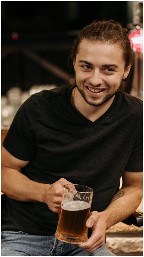 बीयर के साथ ये चीजें खाने से बनती है भयंकर गैस