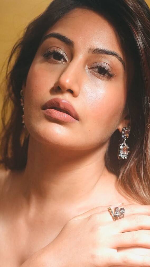 कैसा रहा है टीवी एक्ट्रेस सुरभि चंदना का करियर