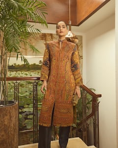 Sonam Kapoor : सोनम कपूरचा रॉयल अंदाज; हातातल्या बॅगने वेधलं लक्ष!