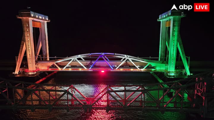 New Pamban Bridge in Rameshwaram : पीएम नरेंद्र मोदी ने रविवार (6 अप्रैल) को तमिलनाडु के रामेश्वरम में नए बंपन ब्रिज का उद्घाटन किया. यह बिज्र रामेश्वरम द्वीप को तमिलनाडु की मुख्यभूमि से जोड़ता है.