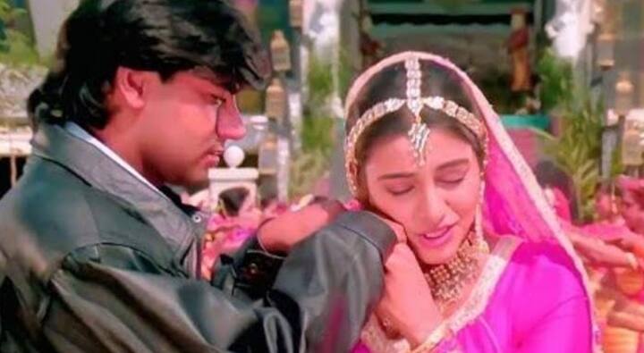 तब्बू और अजय देवगन की शानदार केमिस्ट्री की झलक पहली बार 1994 में विजयपथ में देखी गई थी. इसके बाद उन्होंने कई फिल्मों में काम किया, जैसे कि तक्षक, दृश्यम 2 और अन्य.