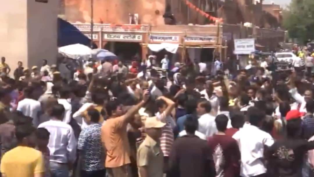 Protest Erupts In Rajasthan's Jaipur Over Hit-&-Run That Killed 3, Left Many Injured — WATCH Protest Erupts In Rajasthan's Jaipur Over Hit-&-Run That Killed 3, Left Many Injured Protest Erupts In Rajasthan's Jaipur Over Hit-&-Run That Killed 3, Left Many Injured — WATCH