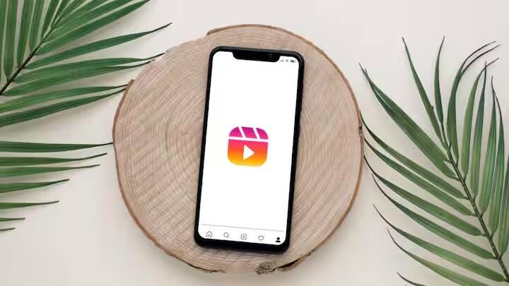 રીલ્સ હંમેશા 30 સેકન્ડથી 45 સેકન્ડની વચ્ચે બનાવવી જોઈએ. જો તમે આનાથી ઓછા સમયની રીલ અપલોડ કરો છો