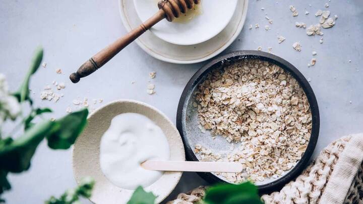 4. Oatmeal And Curd Mask: It's a gentle mask that calms the irritated skin. This face mask also provides exfoliation and leaves the skin soft. It reduces inflammation and promotes a relaxed skin. (Image Source: Pinterest/helloglowblog)
