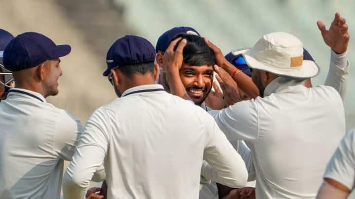 ভারতীয় ঘরোয়া ক্রিকেটে তিনি পরিচিত মুখ। ইতিমধ্যেই জাতীয় দলের হয়েও খেলে ফেলেছেন চেতন সাকারিয়া।