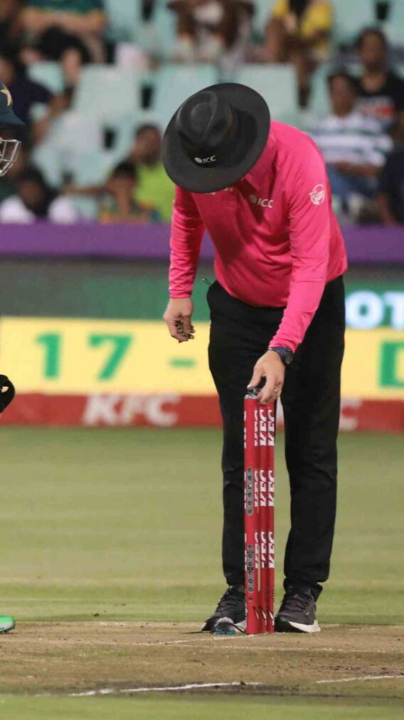 अंपायर बनने के लिए क्या करना होता है