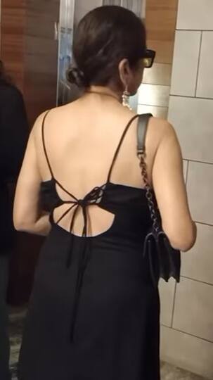 बॉयफ्रेंड को किसी और के संग सोता देखा, बनी बिन ब्याही मां