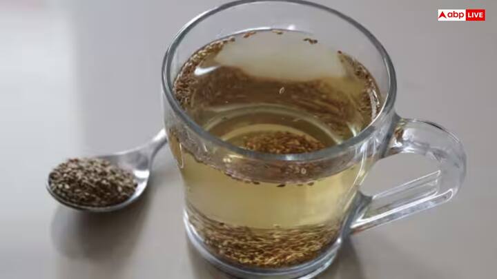 अजवाइन पानी - फैट को कम करने के लिए अजवाइन का पानी पीना भी फायदेमंद हो सकता है. अजवाइन लिवर के आसापास की गंदगी को कम करके पाचन में सुधार कर सकता है.