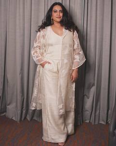 कम फिल्में करके भी करोड़ों की मालकिन हैं ये हसीना, मुस्लिम राजनेता संग शादी कर जी रही ऐसी लाइफ