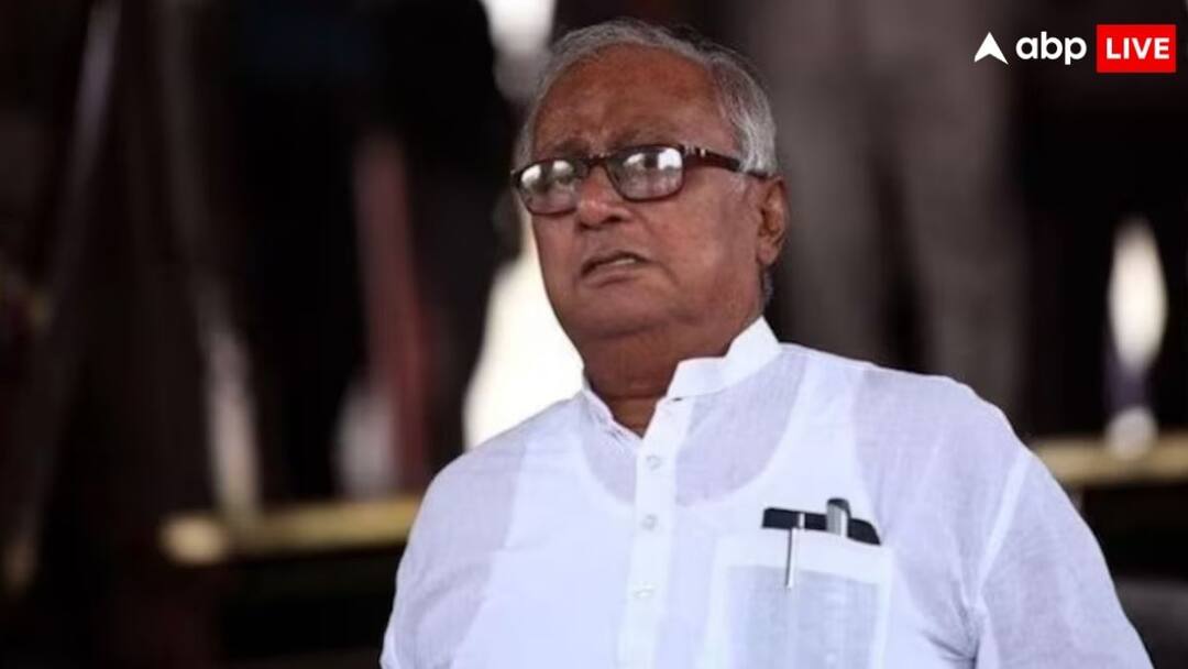 TMC में सबकुछ ठीक नहीं! महुआ मोइत्रा और कल्याण बनर्जी के बीच बहस पर आया सौगत रॉय का बयान, बोले- व्हिप के पद से... tmc mp viral chat video mahua moitra kalyan banerjee mamata banerjee saugata roy TMC में सबकुछ ठीक नहीं! महुआ मोइत्रा और कल्याण बनर्जी के बीच बहस पर आया सौगत रॉय का बयान, बोले- व्हिप के पद से...