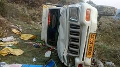 टिहरी में दर्दनाक हादसा: भागवत कथा सुनकर लौट रहे ग्रामीणों की यूटिलिटी खाई में गिरी, दो की मौत