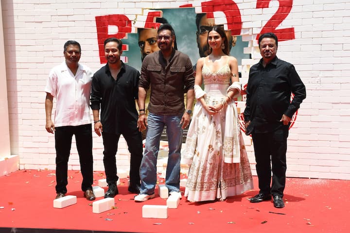 At the Raid 2 teaser launch, Ajay and Vaani broke a temporary brick wall as part of the film's promotional strategy.