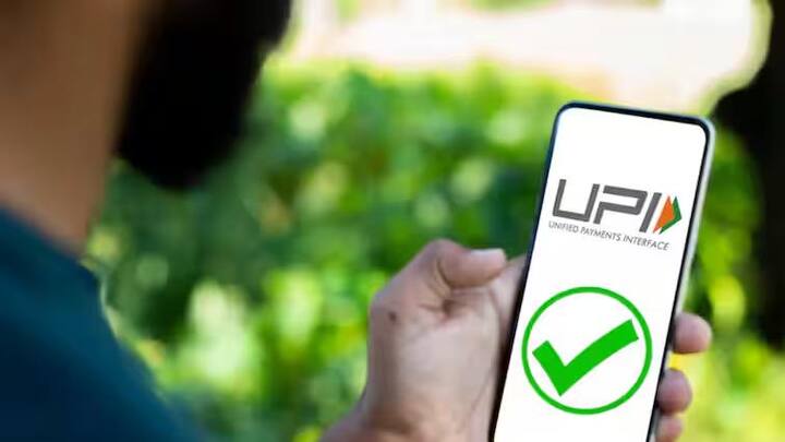 आरबीआयचा हा निर्णय व्यापाऱ्यांसाठी फायदेशीर ठरु शकतो. दुकानदार आणि छोटे व्यापारी यांना मोठे व्यवहार यूपीआयद्वारे करता येतील. यामुळं डिजिटल पेमेंटची संख्या वाढेल. यामुळं रोख व्यवहारांची संख्या कमी होईल.