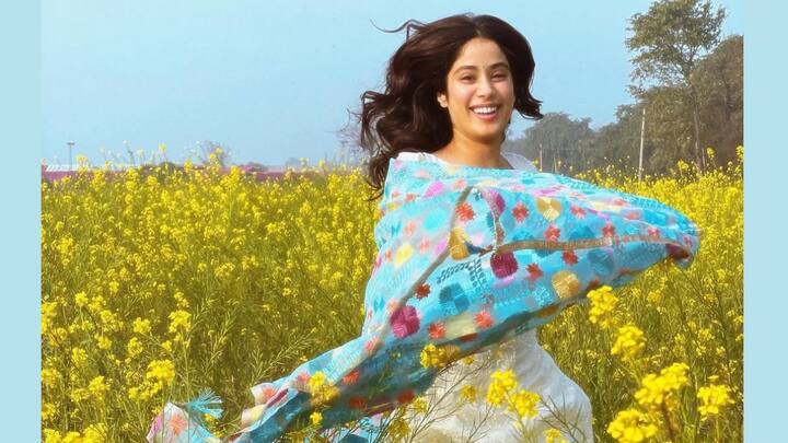 Janhvi Kapoor: Janhvi has truly nailed the summer vibe with a white cotton suit and a baby blue dupatta with multi-coloured embroidery. A perfect fusion of fresh and youthful flavour with traditional wardrobes. (Image Source: Instagram/ janhvikapoor)