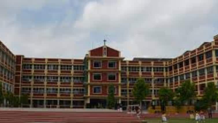 Prayagraj 141 year old St. Joseph College is not recognized and notice issued with 31 questions ann प्रयागराज: 141 वर्ष पुराने सेंट जोसफ कॉलेज की मान्यता नहीं, नोटिस जारी, पूछे गए ये 31 सवाल