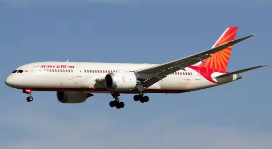 air-india-once-again-drunk-passenger-urinate-on-another-in-delhi-bangkok-flight Air India ਦੇ ਪਲੇਨ 'ਚ ਫਿਰ ਪਿਸ਼ਾਬ ਕਾਂਡ, ਨਸ਼ੇ 'ਚ ਧੁੱਤ ਯਾਤਰੀ ਨੇ ਦੂਜੇ ਯਾਤਰੀ 'ਤੇ ਕੀਤਾ ਪਿਸ਼ਾਬ, ਜਾਣੋ ਕੀ ਹੋਵੇਗਾ ਐਕਸ਼ਨ