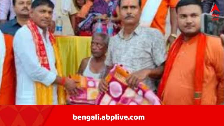 Bihar Minister Surendra Mehta Distributes Blankets in 40 Degrees Heat Bihar Blanket Distribution Row: ৪০ ডিগ্রি গরমে কম্বল বিতরণ করলেন BJP-র মন্ত্রী, ‘ভোট বড় বালাই’, বলছেন বিরোধীরা