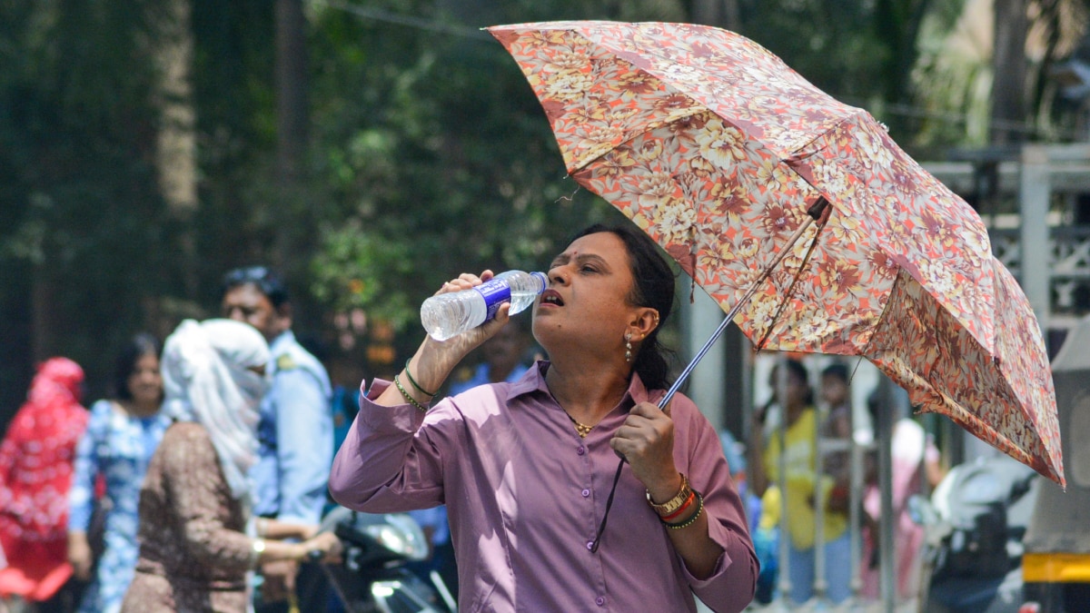 UP Weather Today: यूपी में गर्मी का तांडव शुरू, 43 डिग्री के पार पहुंचा पारा, मौसम विभाग ने जारी किया यलो अलर्ट