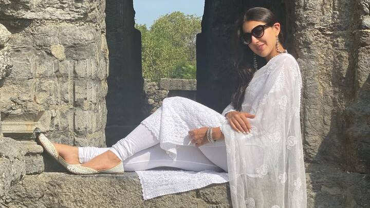 Sara Ali Khan: Sara opts for a no-fuss vibe in a white chikankari suit set, which she pairs with oxidised earrings. Timeless in looks, light in weight, and perfect for the warm weather. (Image Source: Instagram/ saraalikhan95)