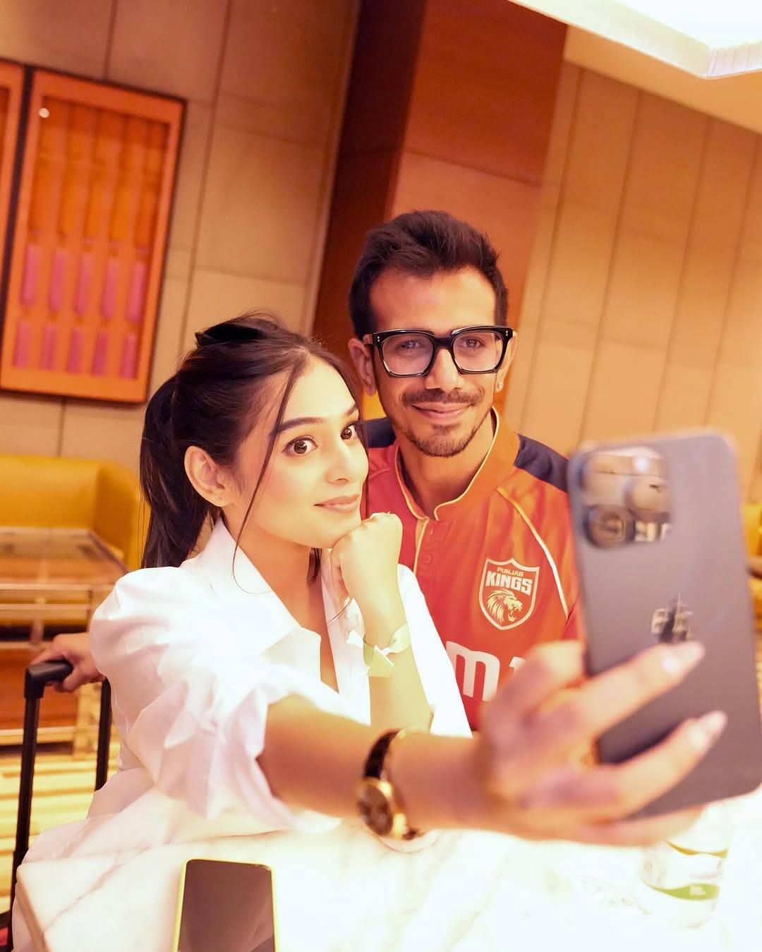 युजवेंद्र चहल से आरजे महवश ने कह दी दिल की बात, सुनते ही फैंस बोले- भाभी 2 मिल गई