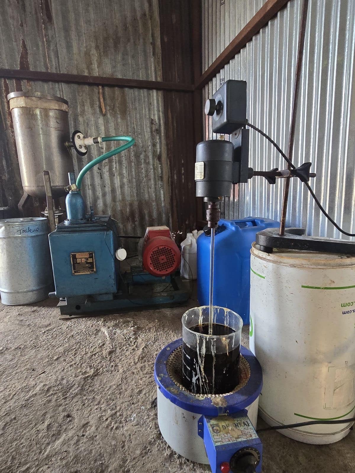 सुबह-सुबह छापेमारी, लातूर में मिली मजे की 'आइटम', रेट सुनकर उड़ेंगे होश, कॉन्सटेबल भी गिरफ्तार