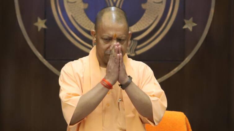 सीएम योगी ने अफसरों को किया अलर्ट, बारिश, ओलावृष्टि और तूफान से प्रभावित जिलों में राहत कार्य तेज करने के निर्देश UP News Instructions to speed up relief work in districts affected by heavy rain ann सीएम योगी ने अफसरों को किया अलर्ट, बारिश, ओलावृष्टि और तूफान से प्रभावित जिलों में राहत कार्य तेज करने के निर्देश