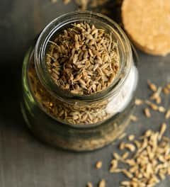 ਔਸ਼ਧੀ ਗੁਣਾਂ ਨਾਲ ਭਰਪੂਰ ਰਸੋਈ ਦੇ ਇਸ ਮਸਾਲੇ ਦੇ ਸੇਵਨ ਨਾਲ ਸਰੀਰ ਨੂੰ ਮਿਲਦੇ ਗਜ਼ਬ ਫਾਇਦੇ! ਪਾਚਨ ਤੰਤਰ ਨੂੰ ਮਜ਼ਬੂਤ ਸਣੇ ਜੋੜਾਂ ਦੇ ਦਰਦ ਤੋਂ ਮਿਲੀ ਰਾਹਤ