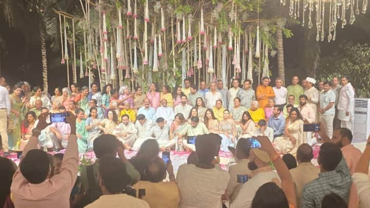 ऋतुजा या फलटण येथील सहकार महर्षी हणमंतराव पवार यांची नात आहेत.