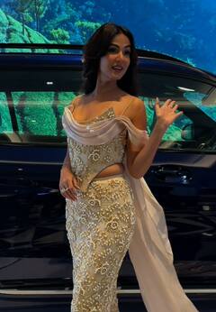 बेटी ईशा संग पहुंचीं हेमा मालिनी, बॉस लेडी लुक में रैंप पर उतरीं सुष्मिता, बॉम्बे फैशन वीक में दिखा सेलेब्स का जलवा