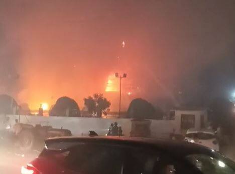 आग नेमकी का लागली याच कारण अद्याप समजू शकलेलं नाही