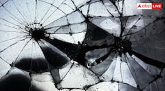 Vastu Tips Home: टूटा कांच क्यों माना जाता है अशुभ? क्या संकेत देता है इसका टूटना