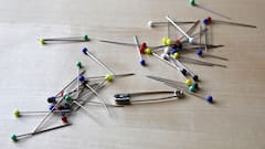 International Safety Pin Day: दुनिया में सबसे पहले किसने बनाई थी सेफ्टी पिन, क्यों बनाया गया था इसे?