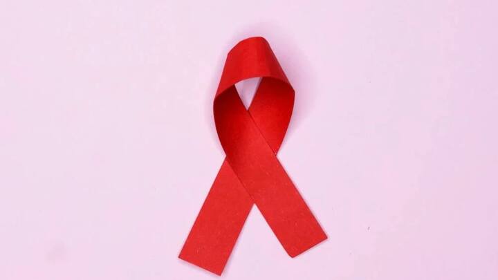 अगर कोई एक एचआईवी का मरीज इंजेक्शन के जरिए ड्रग्स ले रहा है और वही इंजेक्शन तुरंत दूसरे मरीज ने ड्रग्स के लिए लगा लिया तो एचआईवी फैलता है.