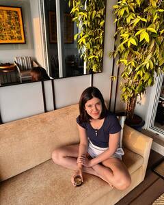 Shanaya Kapoor Keeps It Real With No-Makeup Look, See All Pics