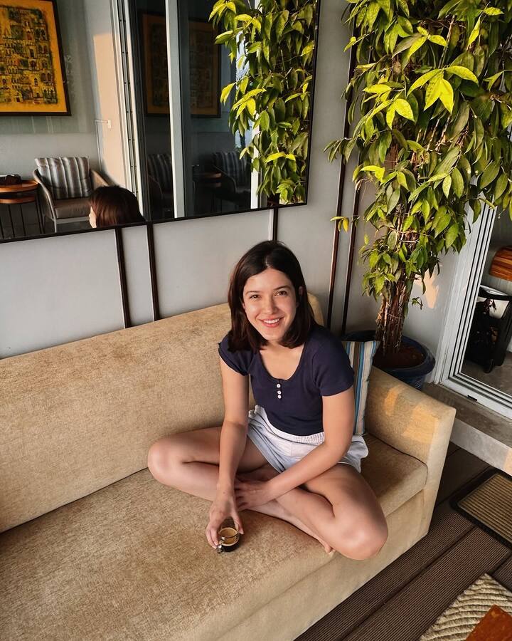 Ananya Panday, Shanaya’s best friend, commented playfully, asking why she was so happy without meeting her in a month and jokingly called her “Lord Forquaad.”