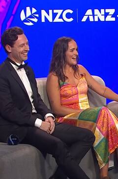 मैट हेनरी और अमेलिया केर कर रहे हैं एक-दूसरे को डेट? जानें क्या है सच्चाई