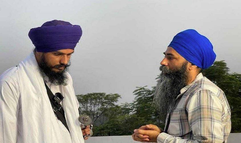 Amritpal Singhs associate Pappalpreet gets 4-day police remand ਅੰਮ੍ਰਿਤਪਾਲ ਸਿੰਘ ਦੇ ਸਾਥੀ ਪੱਪਲਪ੍ਰੀਤ ਦਾ ਮਿਲਿਆ 4 ਦਿਨਾਂ ਪੁਲਿਸ ਰਿਮਾਂਡ, ਜਾਣੋ ਕਿਹੜੇ ਮਾਮਲੇ 'ਚ ਅਦਾਲਤ ਨੇ ਸੁਣਾਇਆ ਫੈਸਲਾ ?