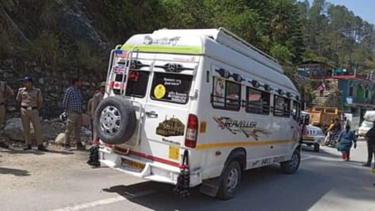 Chardham Yatra 2025 Process of making green card started in ARTO two counters set up ANN Char Dham Yatra 2025: ARTO में ग्रीन कार्ड बनाने की प्रक्रिया शुरू, दो काउंटर किए गए स्थापित