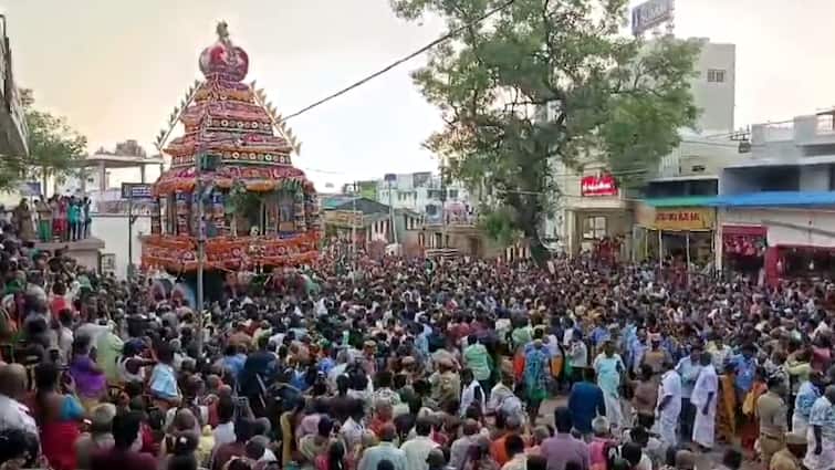 Panguni Uthiram palani temple Chariot Festival Devotees worshipped with ecstasy tnn பழனியில் கோலாகலமாக நடந்த பங்குனி உத்திர தேரோட்ட விழா... பரவசத்துடன் பக்தர்கள் வழிபாடு