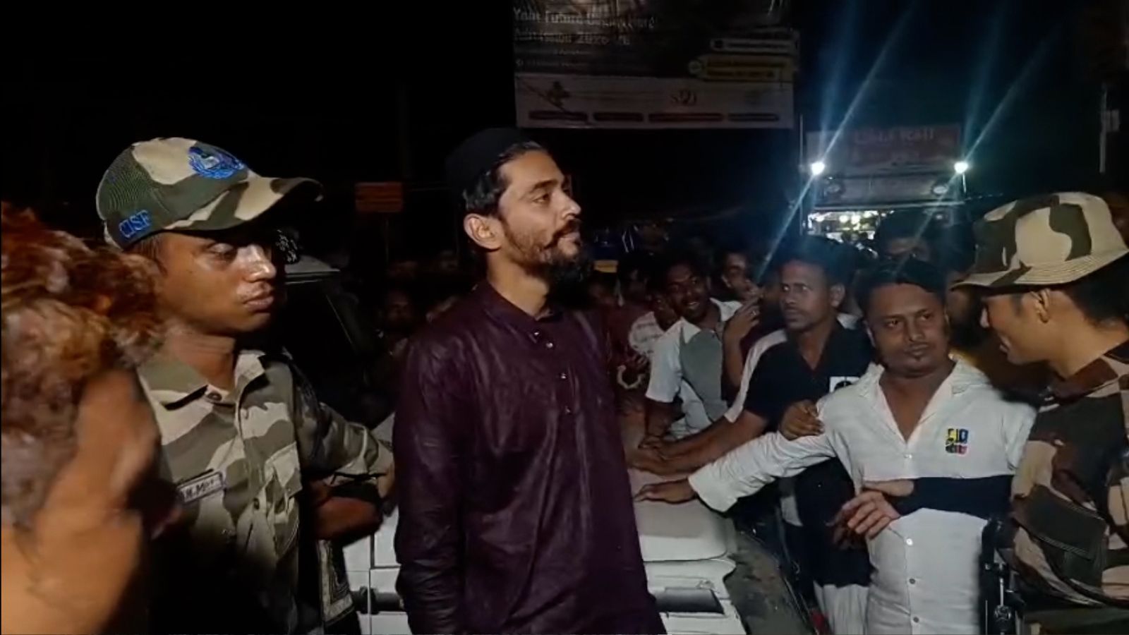 Howrah News: নৌশাদের গাড়িতে ট্রাকের ধাক্কা ! ডোমজুড়ের অঙ্কুরহাটিতে দুর্ঘটনার কবলে ISF বিধায়কের গাড়ি..