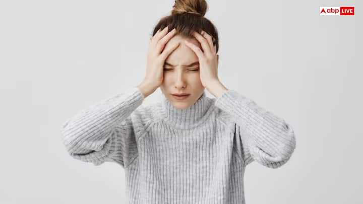 तनाव होगा कम - अश्वगंधा में नैचुरल रूप से एडप्टोजेन होता है, जो एंग्जायटी और स्ट्रेस को कम कर सकता है. शहद के साथ इसे मिलाकर खाने से अधिक लाभ मिलेगा.