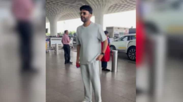 Kapil Sharma Viral Video: ਮਸ਼ਹੂਰ ਕਾਮੇਡੀਅਨ ਕਪਿਲ ਸ਼ਰਮਾ ਇਨ੍ਹੀਂ ਦਿਨੀਂ 2 ਕਾਰਨਾਂ ਕਰਕੇ ਸੁਰਖੀਆਂ ਵਿੱਚ ਹਨ। ਪਹਿਲੀ, ਉਨ੍ਹਾਂ ਦੀ ਫਿਲਮ 'ਕਿਸ ਕਿਸ ਕੋ ਪਿਆਰ ਕਰੂੰ 2' ਅਤੇ ਦੂਜਾ ਉਨ੍ਹਾਂ ਦਾ ਟ੍ਰਾਂਸਫਾਰਮੇਸ਼ਨ।