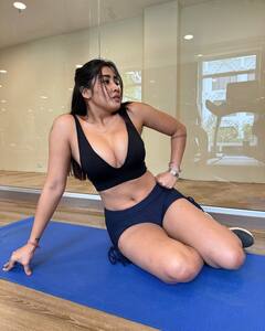 Sofia Ansari Photos: જીમ લુકમાં સોફિયા અંસારીએ ફ્લોન્ટ કર્યું પરફેક્ટ ફિગર